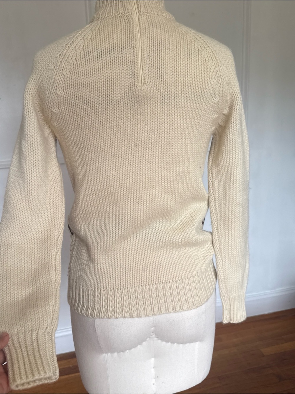 American Vintage Cream Sweater with Brown Chevron Detail - Picture 3 of 8